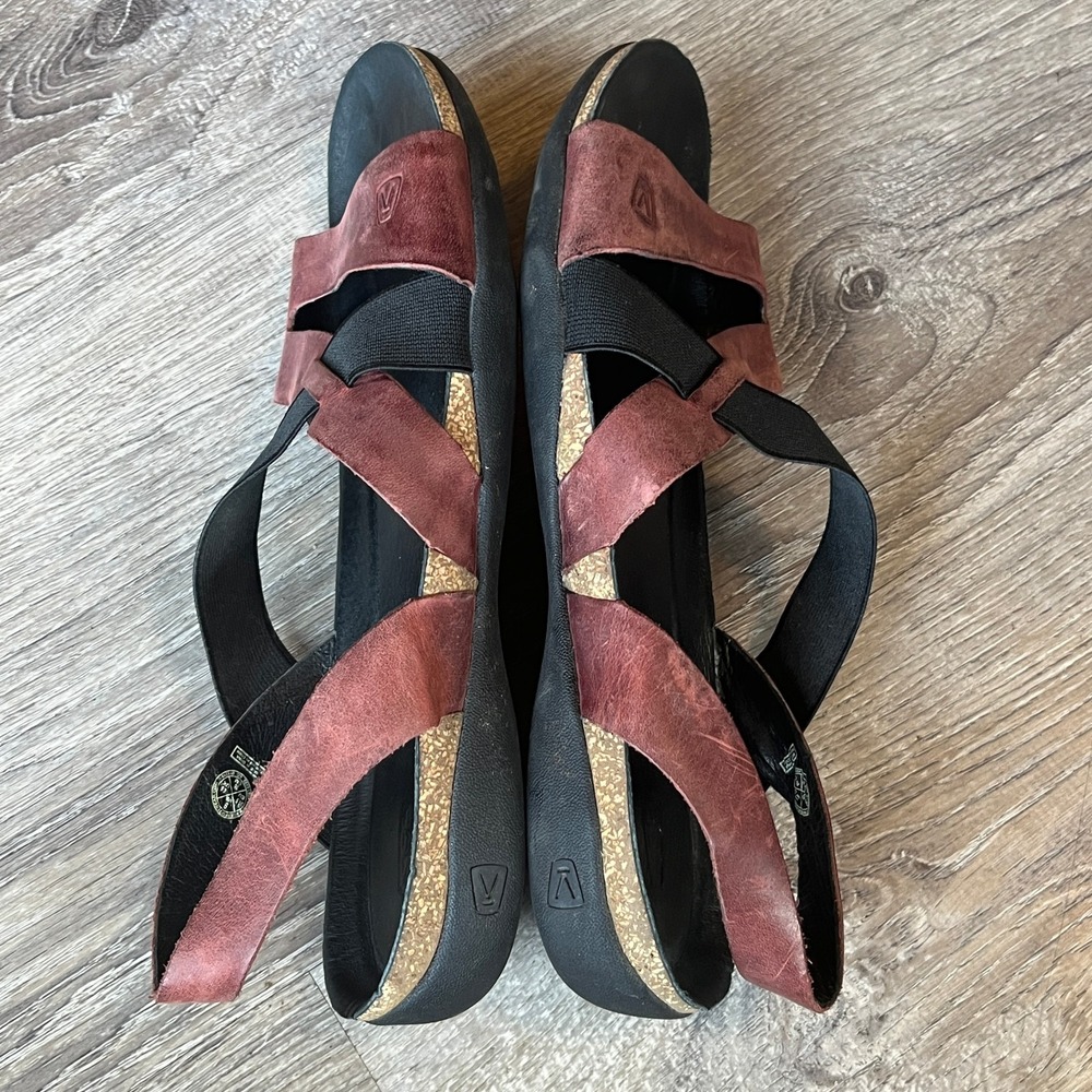 Keen Dauntless Strappy Travel Sandals Burgundy Leather Womens 9 UK 6.5 EU 39.5 - Picture 2 of 9